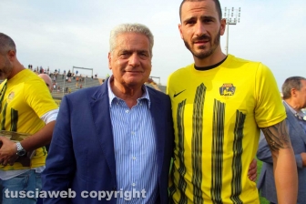 L'omaggio della città a Bonucci
