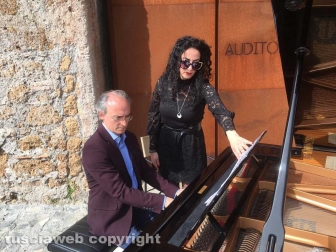 Sutri - Luca Seccafieno e Fabrizio Viti ospiti di Vittorio Sgarbi