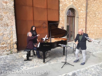 Sutri - Luca Seccafieno e Fabrizio Viti ospiti di Vittorio Sgarbi