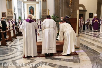 Il funerale di Lorenzo Chiarinelli