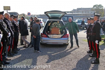 L'ultimo saluto al brigadiere Massimo Franceschini