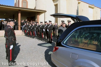 L'ultimo saluto al brigadiere Massimo Franceschini