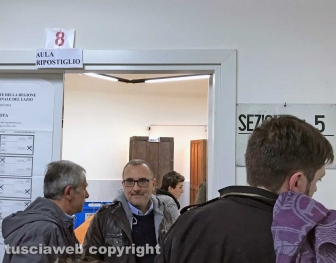 Lunghe file ai seggi