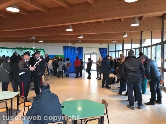 Lunghe file ai seggi