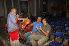 La consegna dei ciuffi