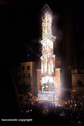 Nuvola lucente  degli architetti Giovanni Nardin di Milano, Mauro Palamini di Parigi, Rocco Valantines di Parigi, Alberto Prinzo di Milano