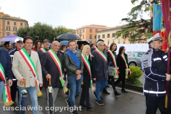 La manifestazione contro gli atti di violenza fascista "Mai in silenzio" indetta dalla Rete degli studenti medi