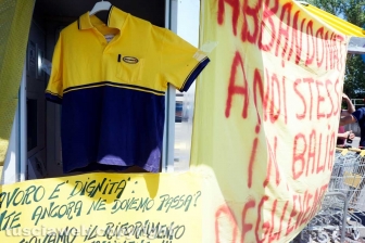 Manifestazione al Mercatone