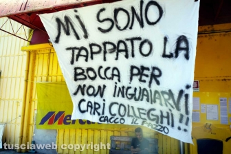 Manifestazione al Mercatone
