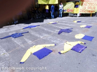 Manifestazione al Mercatone