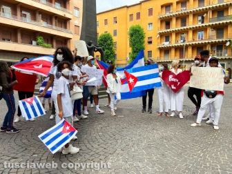 Manifestazione per Cuba