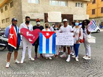Manifestazione per Cuba