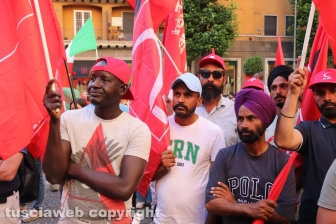 Viterbo - La manifestazione in ricordo di Naceur Messaoudi