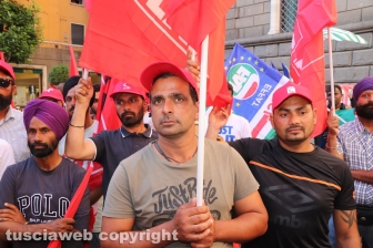 Viterbo - La manifestazione in ricordo di Naceur Messaoudi