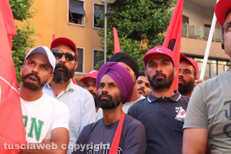 Viterbo - La manifestazione in ricordo di Naceur Messaoudi