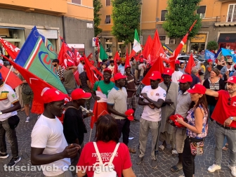 Viterbo - La manifestazione in ricordo di Naceur Messaoudi