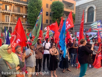 Viterbo - La manifestazione in ricordo di Naceur Messaoudi