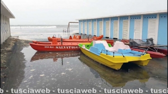 Maltempo, mareggiata a Tarquinia Lido