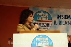 Attesa per l\'arrivo di Alfano