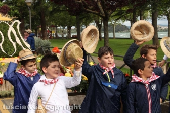 Marta celebra la festa della Madonna del Monte