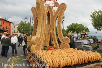 Marta celebra la festa della Madonna del Monte