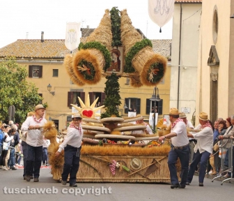 Marta festeggia la Madonna del Monte