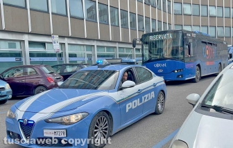 Mattatoio occupato ad Acquapendente, animalisti portati in questura