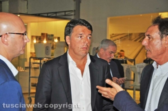 Matteo Renzi in treno nella Tuscia