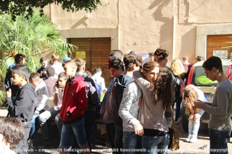 La protesta sotto palazzo Gentili