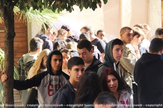 La protesta sotto palazzo Gentili