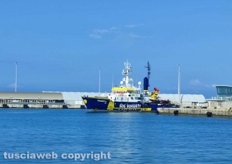 Civitavecchia - Ong Humanity 1 in porto