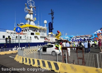 Civitavecchia - Ong Humanity 1 in porto