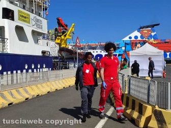 Civitavecchia - Ong Humanity 1 - Lo sbarco dei migranti