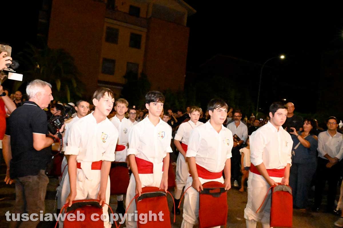 Santa Rosa - Viterbo – Rosa Virtutis illumina e incanta il quartiere Santa Barbara