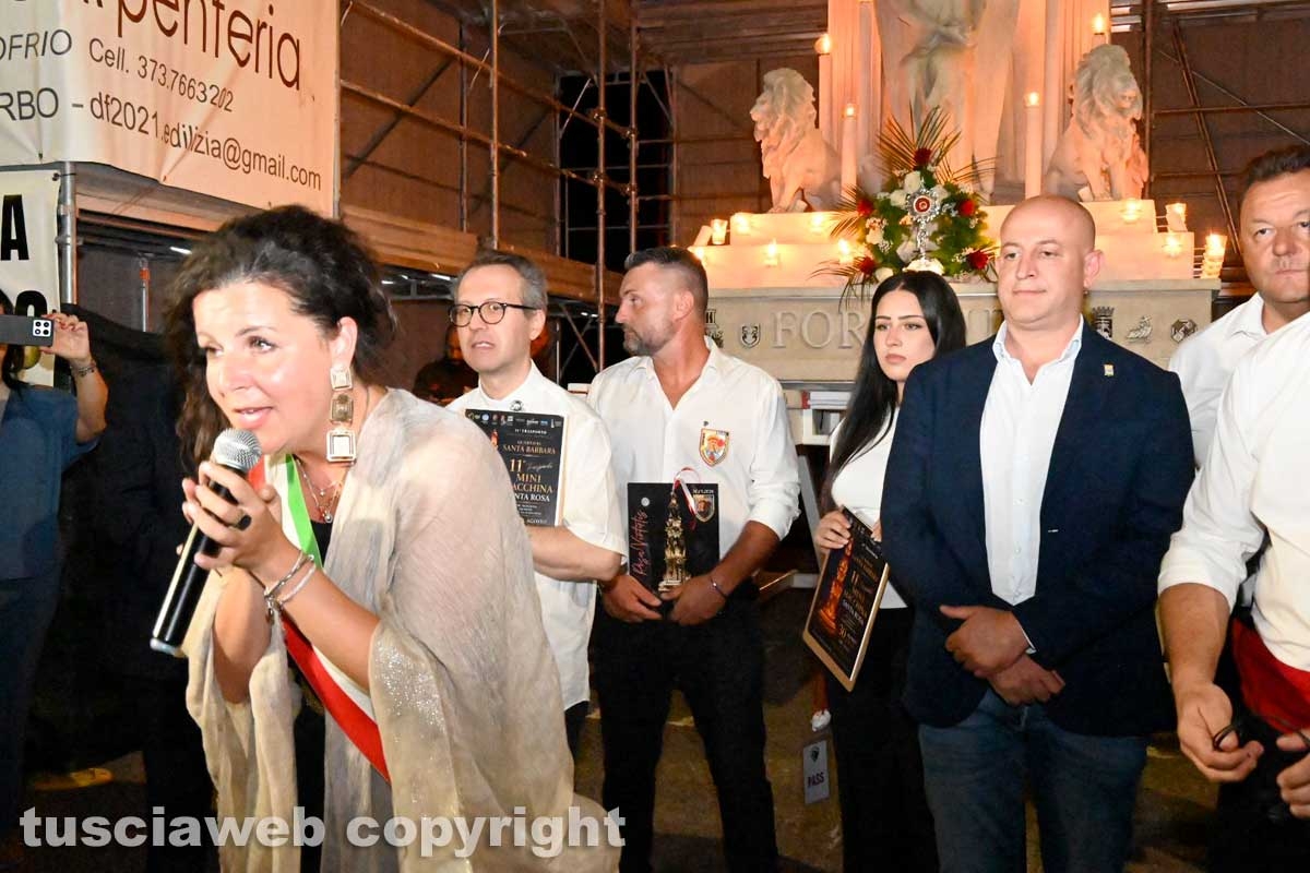 Santa Rosa - Viterbo – Rosa Virtutis illumina e incanta il quartiere Santa Barbara