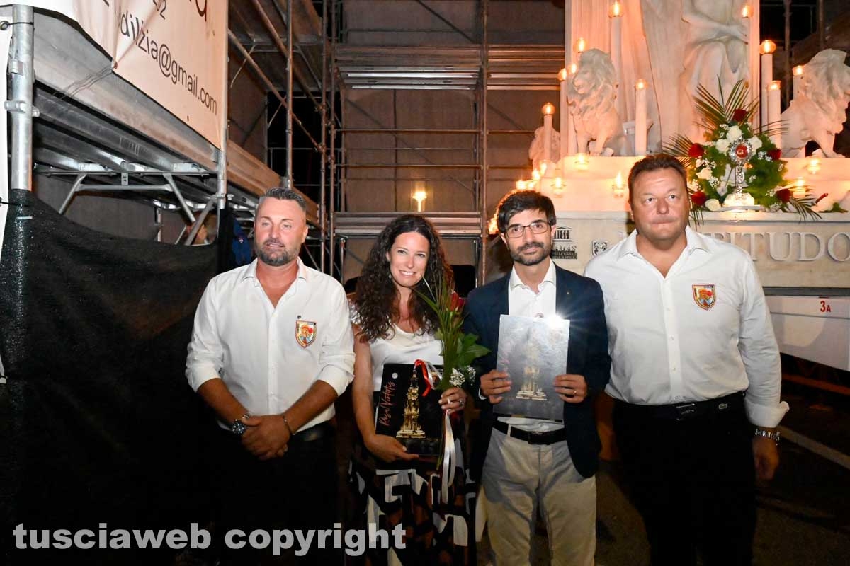 Santa Rosa - Viterbo – Rosa Virtutis illumina e incanta il quartiere Santa Barbara