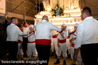 Santa Rosa - Viterbo – Rosa Virtutis illumina e incanta il quartiere Santa Barbara
