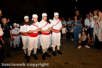 Santa Rosa - Viterbo – Rosa Virtutis illumina e incanta il quartiere Santa Barbara