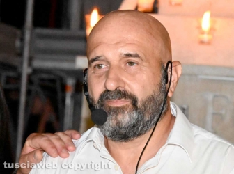 Santa Rosa - Viterbo – Rosa Virtutis illumina e incanta il quartiere Santa Barbara - il capofacchino Gianni Bertoccini