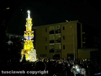 Minimacchina - Santa Rosa, Miracolo di fede incanta Santa Barbara