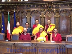 Monaci tibetani da Marini