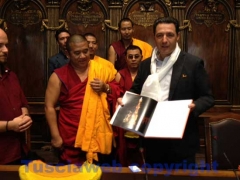 Monaci tibetani da Marini
