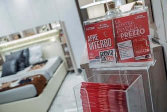 Mondo Convenienza a Viterbo, la festa e lo store