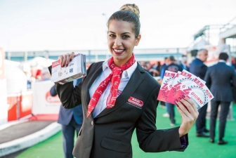 Mondo Convenienza a Viterbo, la festa e lo store