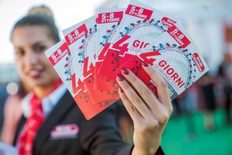 Mondo Convenienza a Viterbo, la festa e lo store