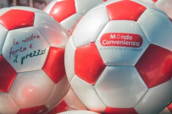 Mondo Convenienza a Viterbo, la festa e lo store