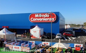 Mondo Convenienza, l'inaugurazione