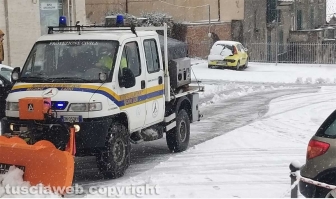 Maltempo - La neve a Montefiascone - Uno spazzaneve