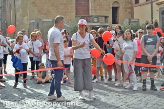 Capranica - Il taglio del nastro per la seconda edizione di CamminAido