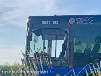 Viterbo - Scontro autobus-moto sulla Cassia nord, un morto
